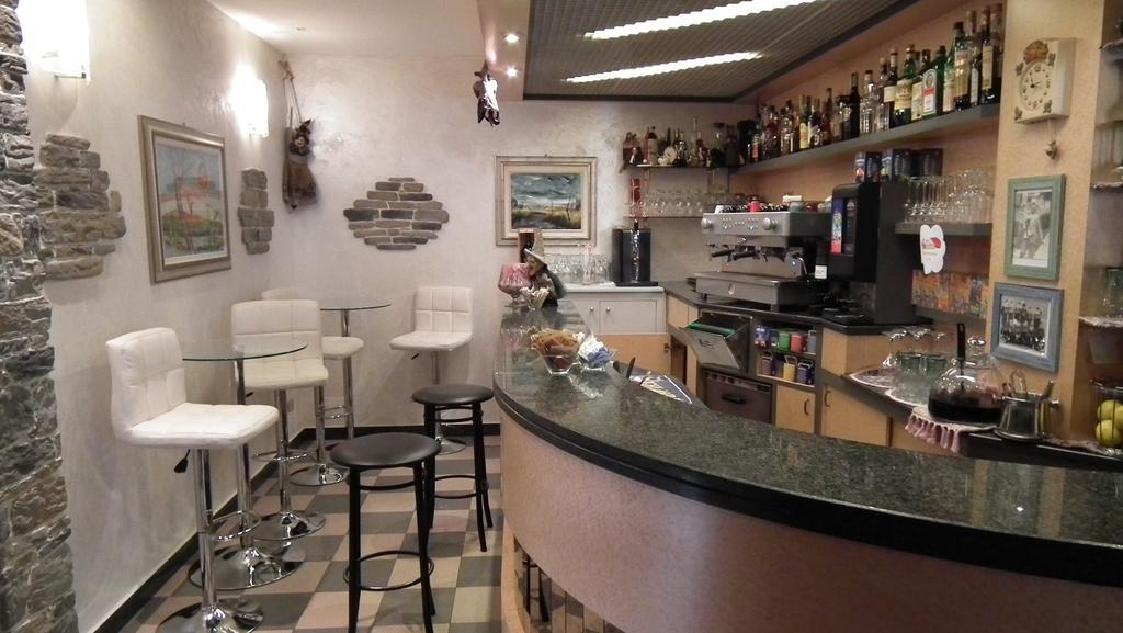 Hotel Montepizzo Lizzano In Belvedere Exterior foto